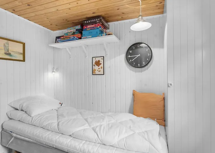 4 Bedroom Cozy In Nyborg