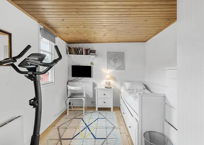 4 Bedroom Cozy In