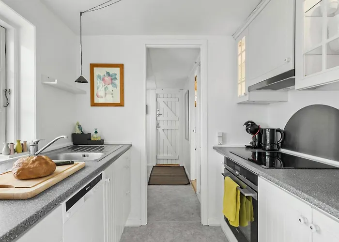 4 Bedroom Cozy In *